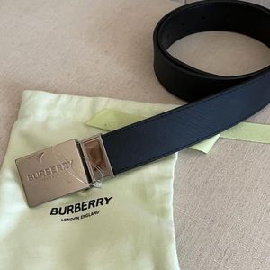NEW authentic Burberry logo belt size 30/80